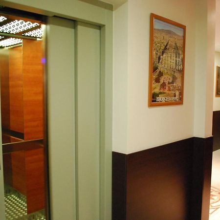 Hostal Las Flores Ramblas 巴塞罗那 外观 照片