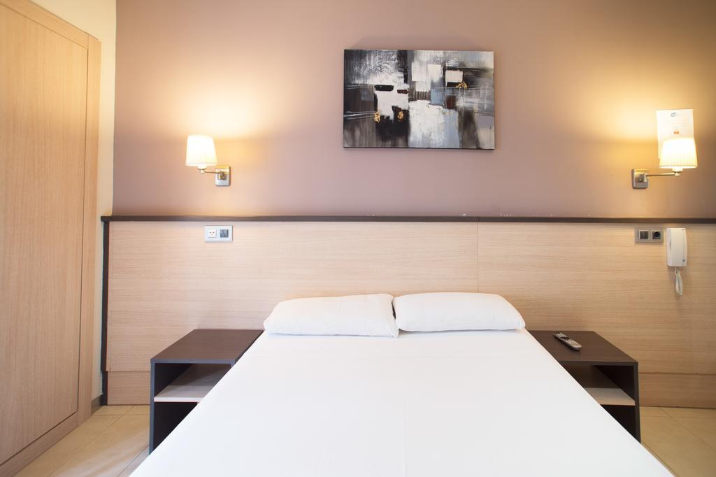 Hostal Las Flores Ramblas 巴塞罗那 外观 照片